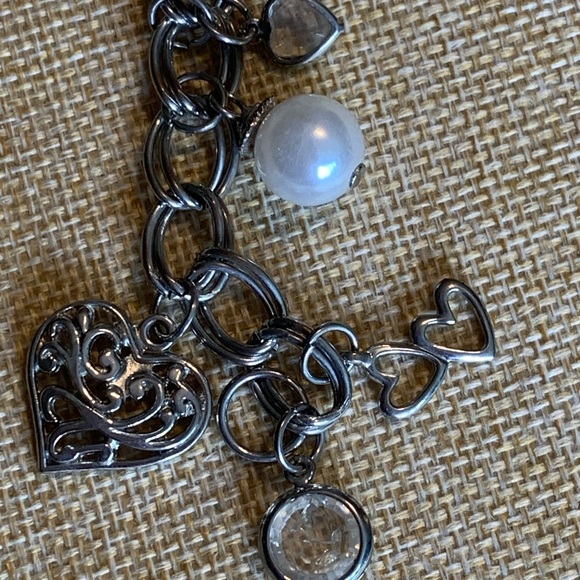 Heart charm bracelet, silver tone with pearl and crystal accents - Picture 8 of 11